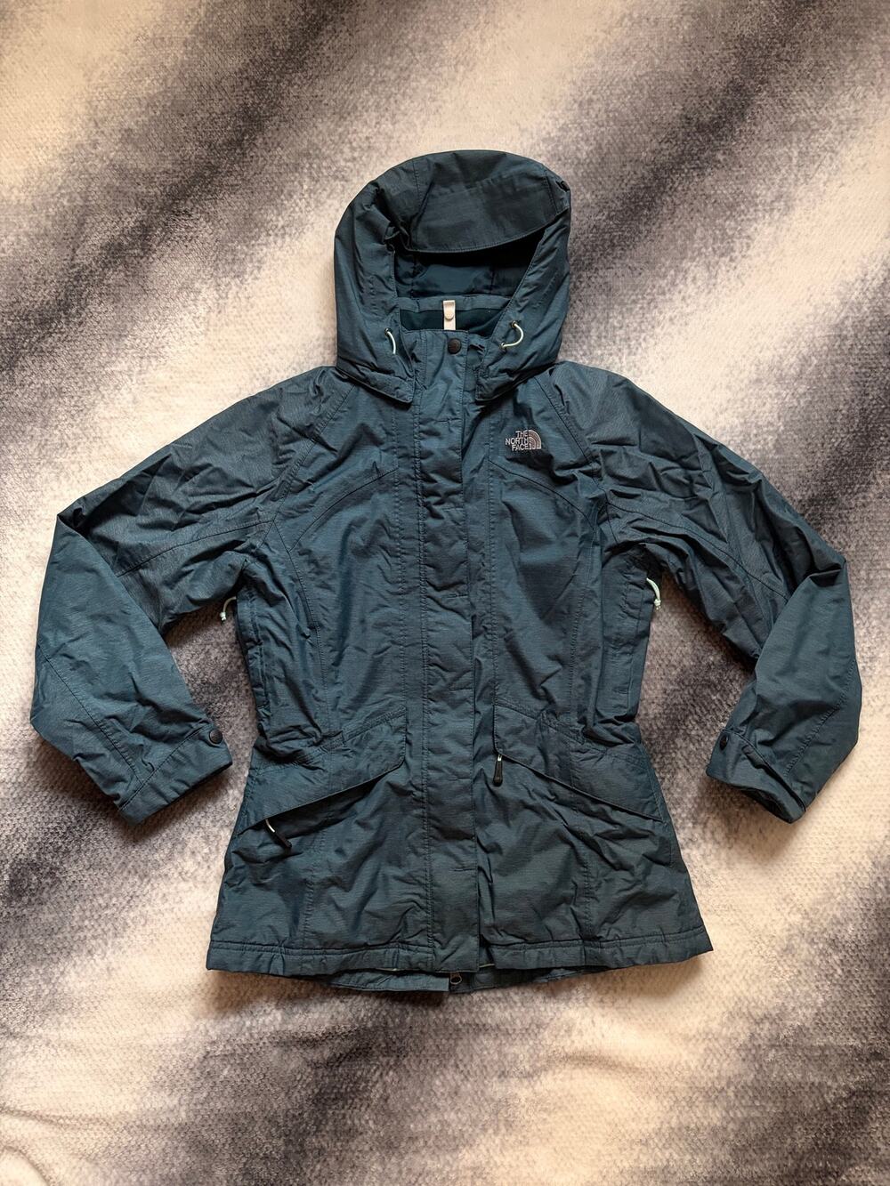 The North Face Women’s HyVent Hooded Insulated Jacket Small Blue Teal Waterproof